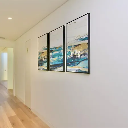 Essence By Clever Details, Private Pool, Location