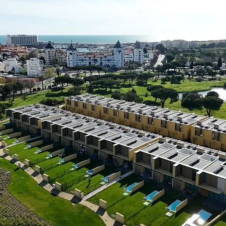 Essence By Clever Details, Private Pool, Location Pensionat