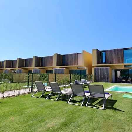 Essence By Clever Details, Private Pool, Location 招待所