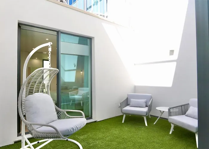 Essence By Clever Details, Private Pool, Location 招待所 4*