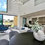 Affittacamere Essence By Clever Details, Private Pool, Location