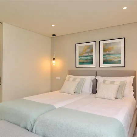 Essence By Clever Details, Private Pool, Location Guest house