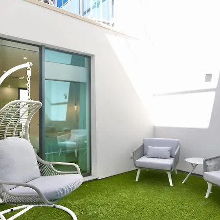 Essence By Clever Details, Private Pool, Location Guest house 4*