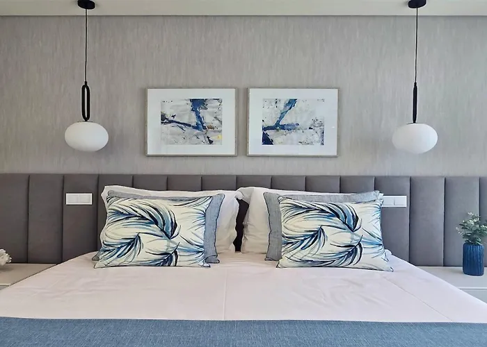 Essence By Clever Details, Private Pool, Location 4*