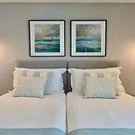 Essence By Clever Details, Private Pool, Location