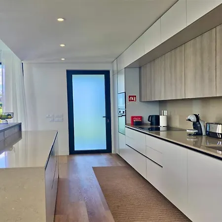 Essence By Clever Details, Private Pool, Location 4* 维拉摩拉